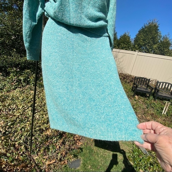 RAOUL Vintage 80s beaded suit in aqua. Beading embellishments sparkle. Snazzy. - Picture 6 of 15